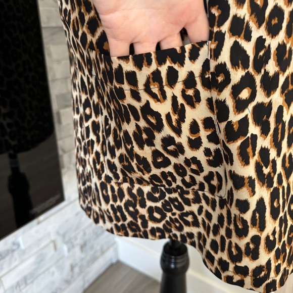 Equipment 100% Silk Aubrey Leopard Print Shift Dress Keyhole Back Pockets XS - Picture 6 of 6